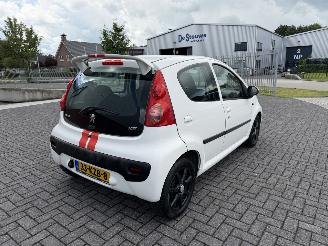 Peugeot 107 1.0 12V Sublime AIRCO picture 3