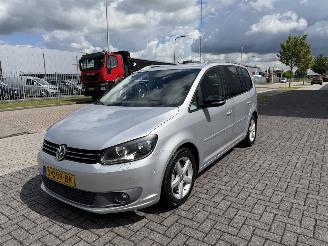 Avarii autoturisme Volkswagen Touran 1.4 TSI HighLine 7 Persoons Clima 2011/12