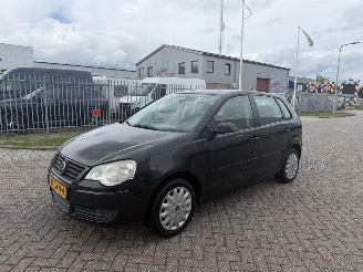 damaged passenger cars Volkswagen Polo 1.4 16V AIRCO 2008/7