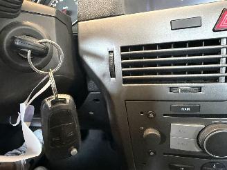 Opel Astra 1.6 77Kw AIRCO picture 24
