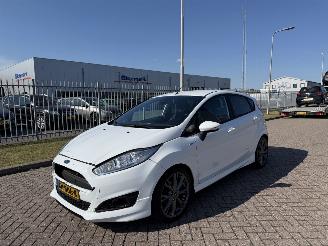 Coche accidentado Ford Fiesta ST-Line 2016/9