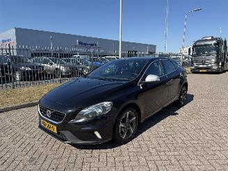 škoda osobní automobily Volvo V-40 2.0 D2 88Kw 2015/7