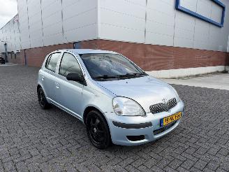uszkodzony samochody osobowe Toyota Yaris 1.3 VVT-i Idols 2003/11
