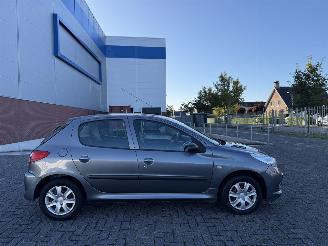 skadebil auto Peugeot 206+ 1.4 XS Clima 2009/9