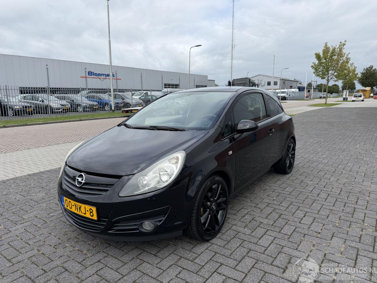 Opel Corsa 1.4 16V Cosmo 74Kw AIRCO