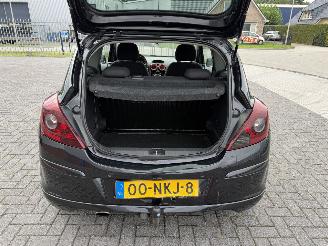 Opel Corsa 1.4 16V Cosmo 74Kw AIRCO picture 13