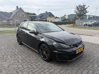 uszkodzony samochody osobowe Volkswagen Golf 2.0 GTD 135kw DSG Pano - Clima - Navi 2014/10