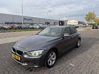 BMW 3-serie 320i 125kw Clima Navi picture 4