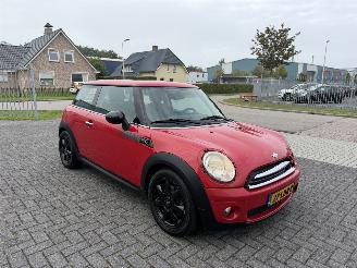 uszkodzony samochody osobowe Mini One 1.6 55kw Pano - Navi - Airco 2010/3