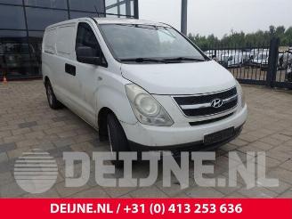 Vrakbiler auto Hyundai H-300 H-300, Van, 2008 2.5 CRDi 2011/9