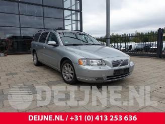 Coche siniestrado Volvo V-70 V70 (SW), Combi, 1999 / 2008 2.4 D5 20V 2008/3