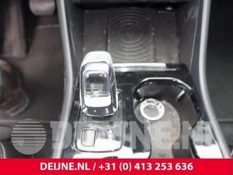 Volvo XC40 XC40 (XZ), SUV, 2017 2.0 T4 Geartronic 16V picture 28