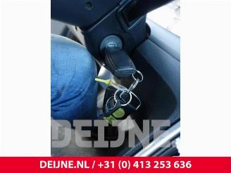 Volvo Xc-70 XC70 (SZ), SUV, 2000 / 2007 XC70 2.5 T 20V picture 29