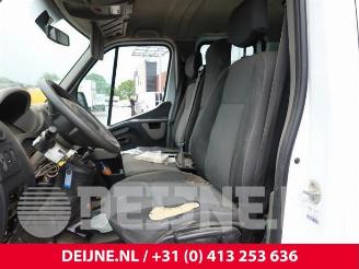 Renault Master Master III (EV/HV/UV/VA/VB/VD/VF/VG/VJ), Chassis-Cabine, 2010 2.3 dCi 165 16V RWD picture 20