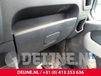 Renault Master Master III (EV/HV/UV/VA/VB/VD/VF/VG/VJ), Chassis-Cabine, 2010 2.3 dCi 165 16V RWD picture 31