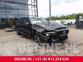 Volvo V-60 V60 II (ZW), Combi, 2018 2.0 T6 16V Plug-in Hybrid AWD picture 1