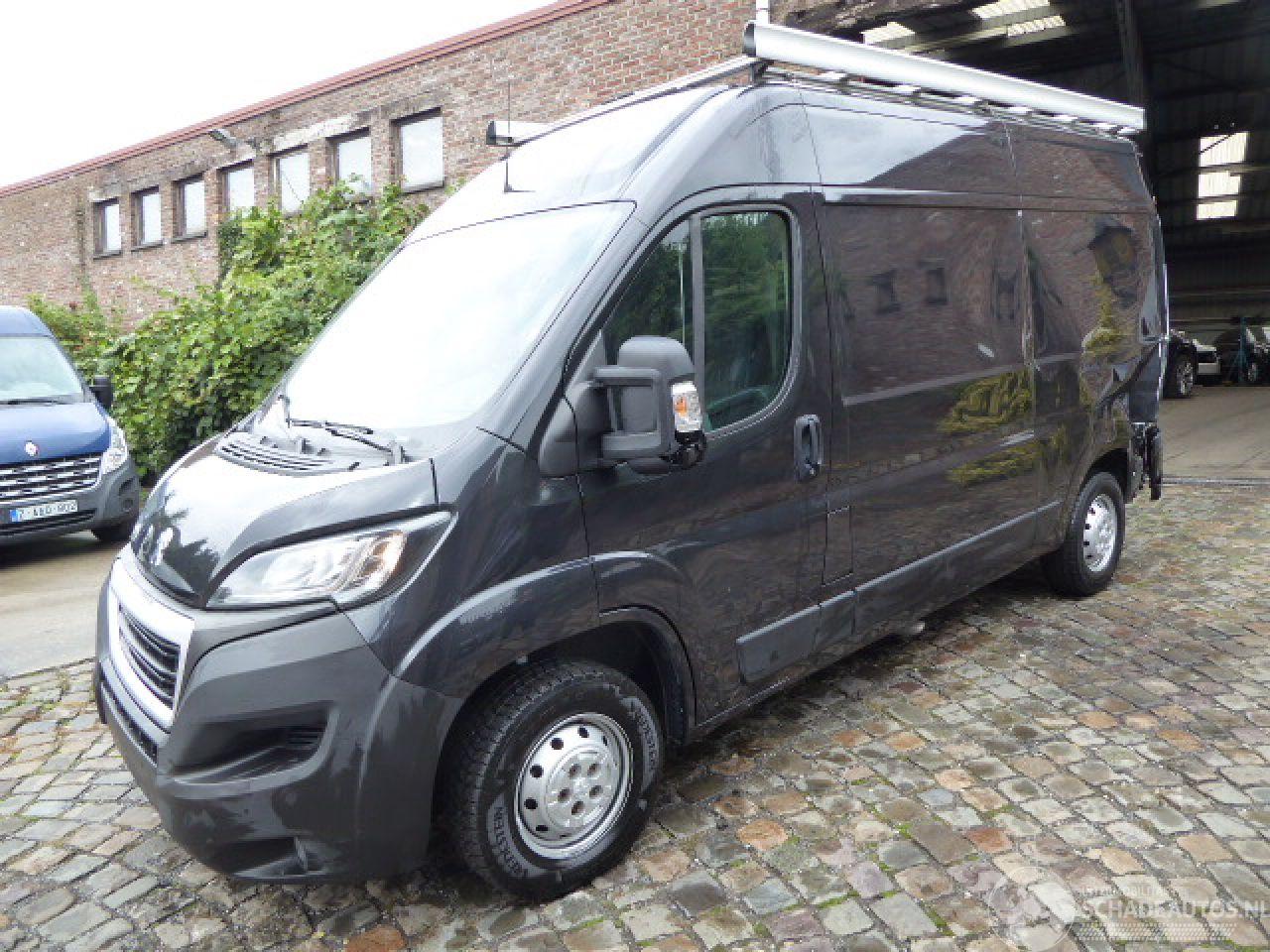 Peugeot Boxer Asphalt