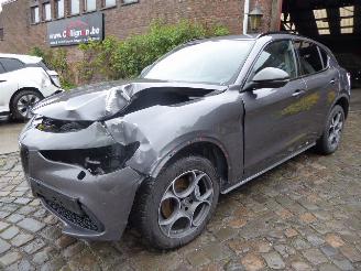 damaged passenger cars Alfa Romeo Stelvio B-Tech 2019/3