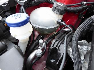 Peugeot 208 GT picture 24