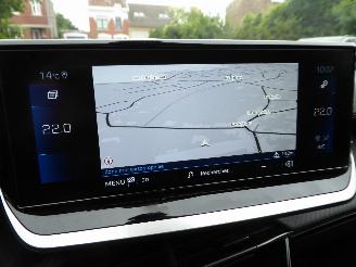 Peugeot 208 GT picture 21