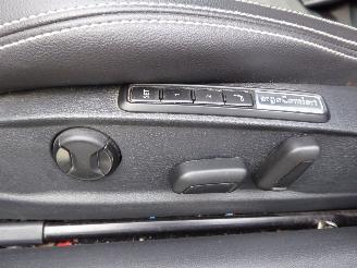 Volkswagen Passat GTE picture 11