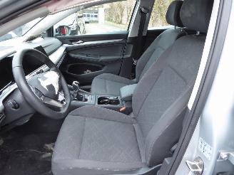 Volkswagen Golf Life picture 9