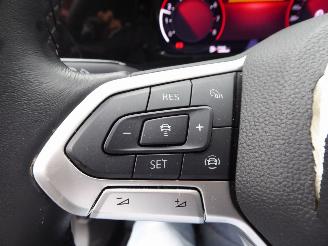 Volkswagen Golf Life picture 15