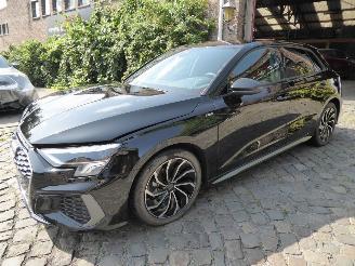 Unfallwagen Audi A3 Sportback S Line 2023/2