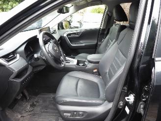 Toyota Rav-4 Hybrid 4x2 picture 11