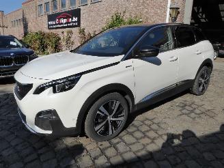 damaged passenger cars Peugeot 3008 GT Line 2019/11