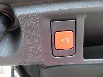 Peugeot 308 SW Hybrid GT picture 33