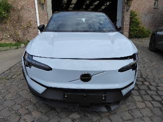 Volvo EX30 Plus 2WD Pure Electric picture 3