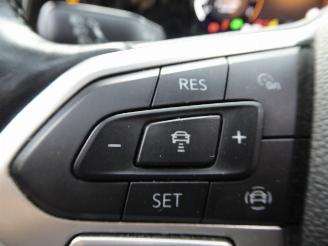 Volkswagen Golf VIII Lim. Life eTSI picture 17