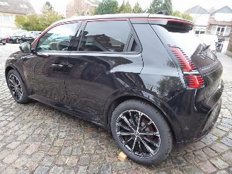 Renault 5 5 E-Tech Electric 150 Comfort Range Iconic Five picture 9