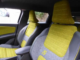 Renault 5 5 E-Tech Electric 150 Comfort Range Iconic Five picture 12