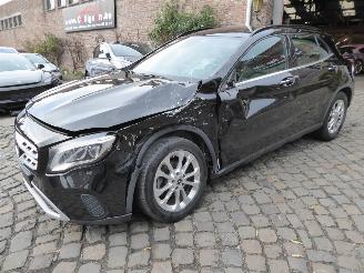 damaged passenger cars Mercedes GLA 200D 2019/4
