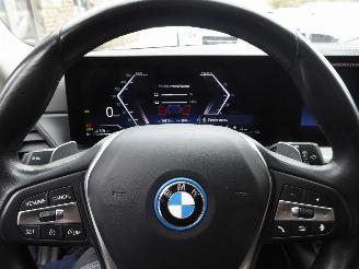 BMW 3-serie 320e Hyb picture 13