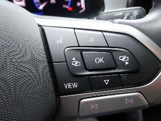 Volkswagen T-Roc Life picture 19