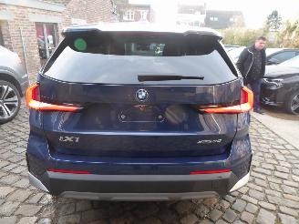 BMW iX1 30 xDrive picture 8