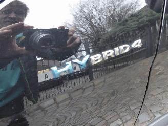 Peugeot 3008 Hybrid4 300 GT picture 3