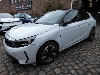 skadebil auto Opel Corsa F e GS 2025/11