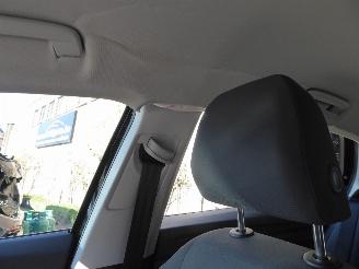 Volkswagen Golf  picture 9