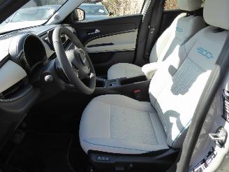 Fiat 600 Hybrid La Prima picture 11