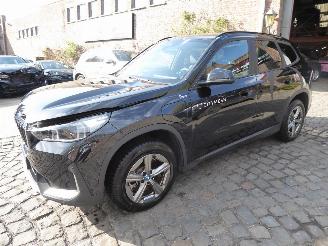 krockskadad bil auto BMW X1 25 e xDrive 2024/4