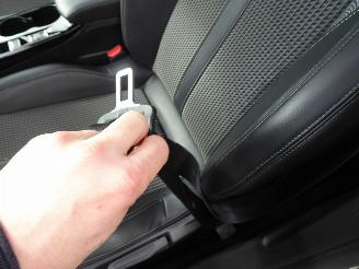 Peugeot 2008 e- GT picture 14