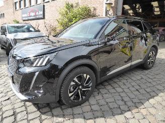 skadebil auto Peugeot 2008 e- GT 2022/9