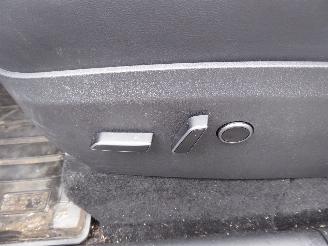 Tesla Model Y Long Range Dual AWD picture 14