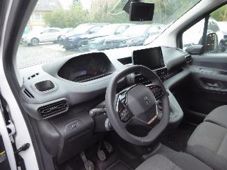 Peugeot Partner Premium L2 picture 13