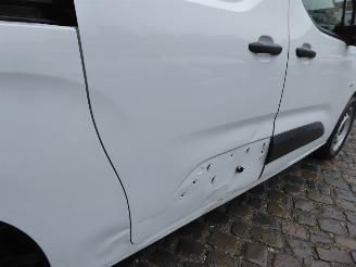 Peugeot Partner Premium L2 picture 6