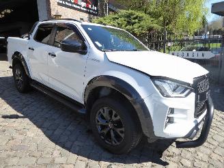 Isuzu D-Max Double Cab 4WD V-CROSS picture 4